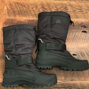 Nortiv 8, men’s snow boots, size 10